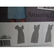 Simplicity Sewing Pattern 2404 