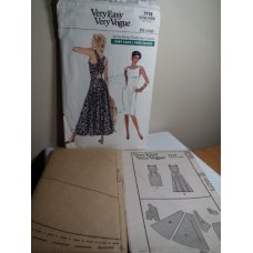 VOGUE Sewing Pattern 7718 